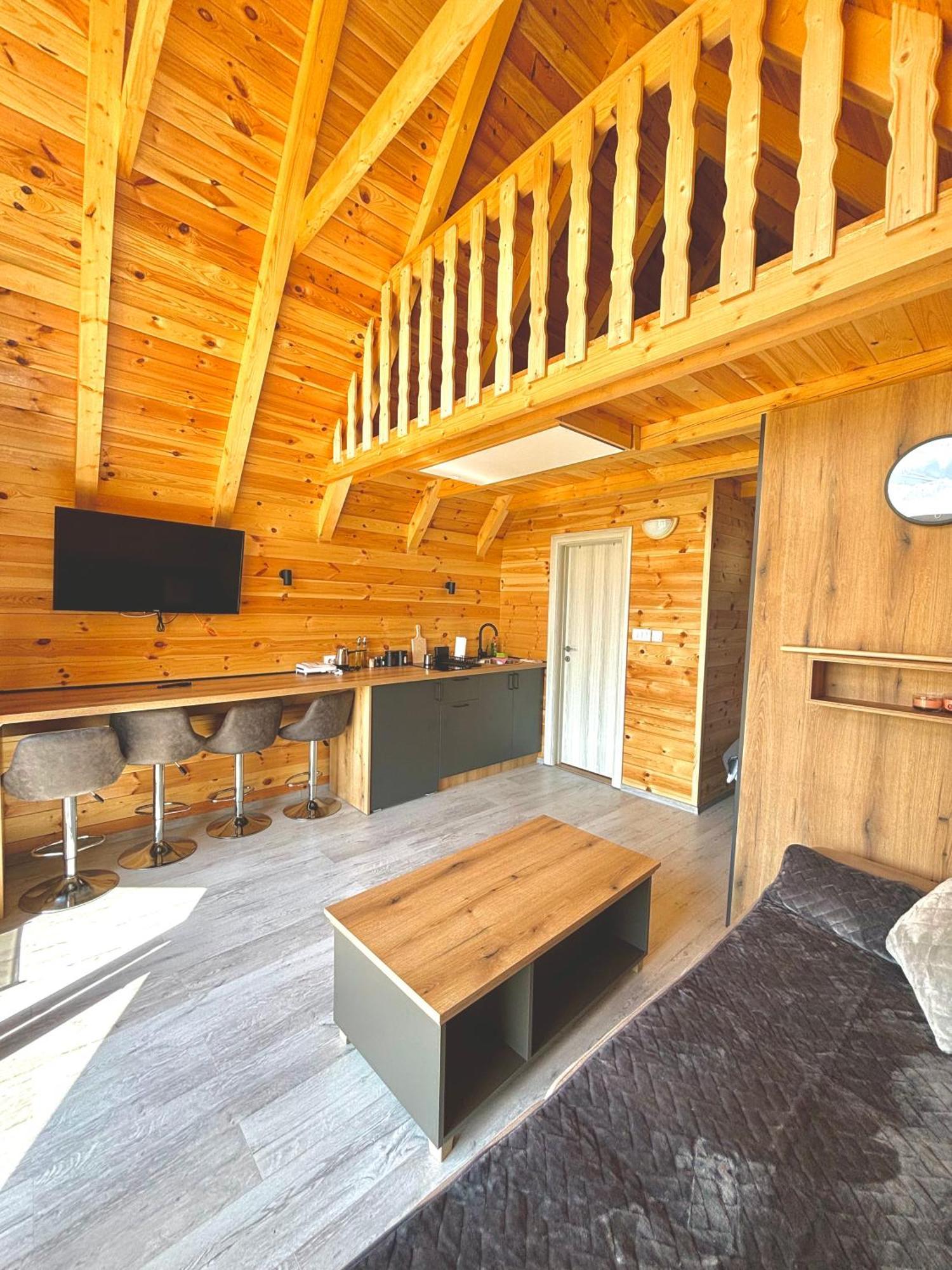 Eternum Glamping Vakantiehuis Žabljak